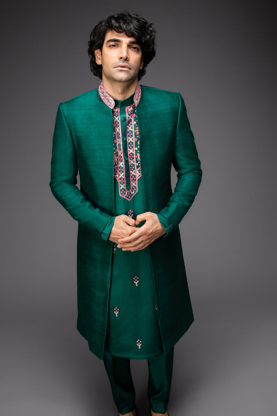 Emerald Green Embroidered Kurta With An Open Jacket And Narrow Pants